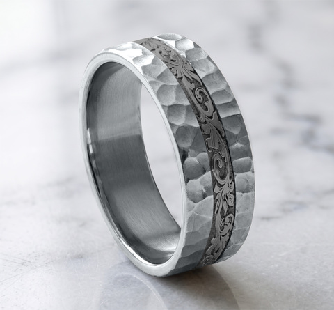 Ring THE MAJESTY