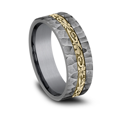 Ring THE MAJESTY