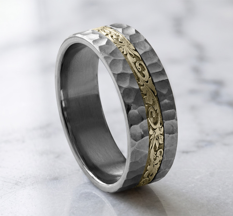 Ring THE MAJESTY