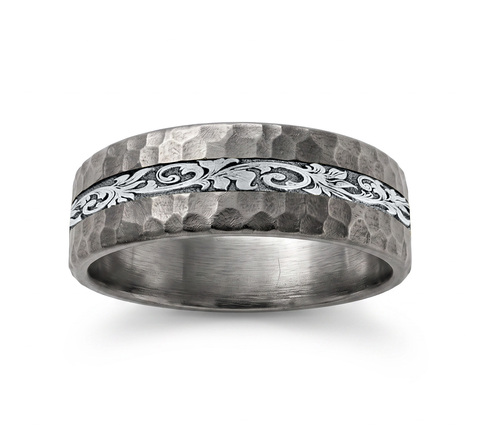 Ring THE MAJESTY