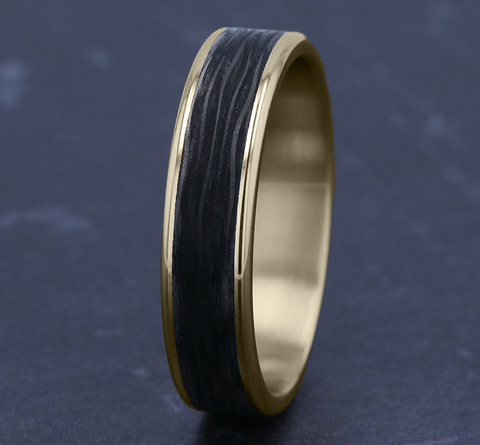 Ring THE HOLLOW