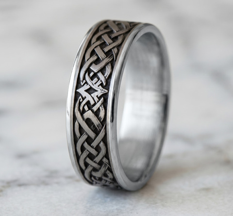 Ring THE IRON WEAVE