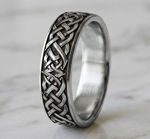 Ring THE IRON WEAVE